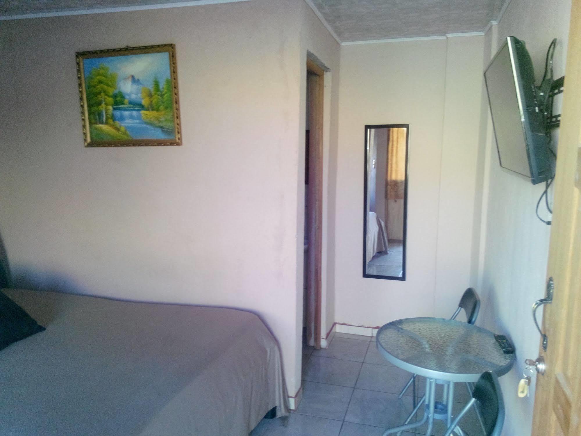 Cabinas Madeleine Πουνταρένας Εξωτερικό φωτογραφία