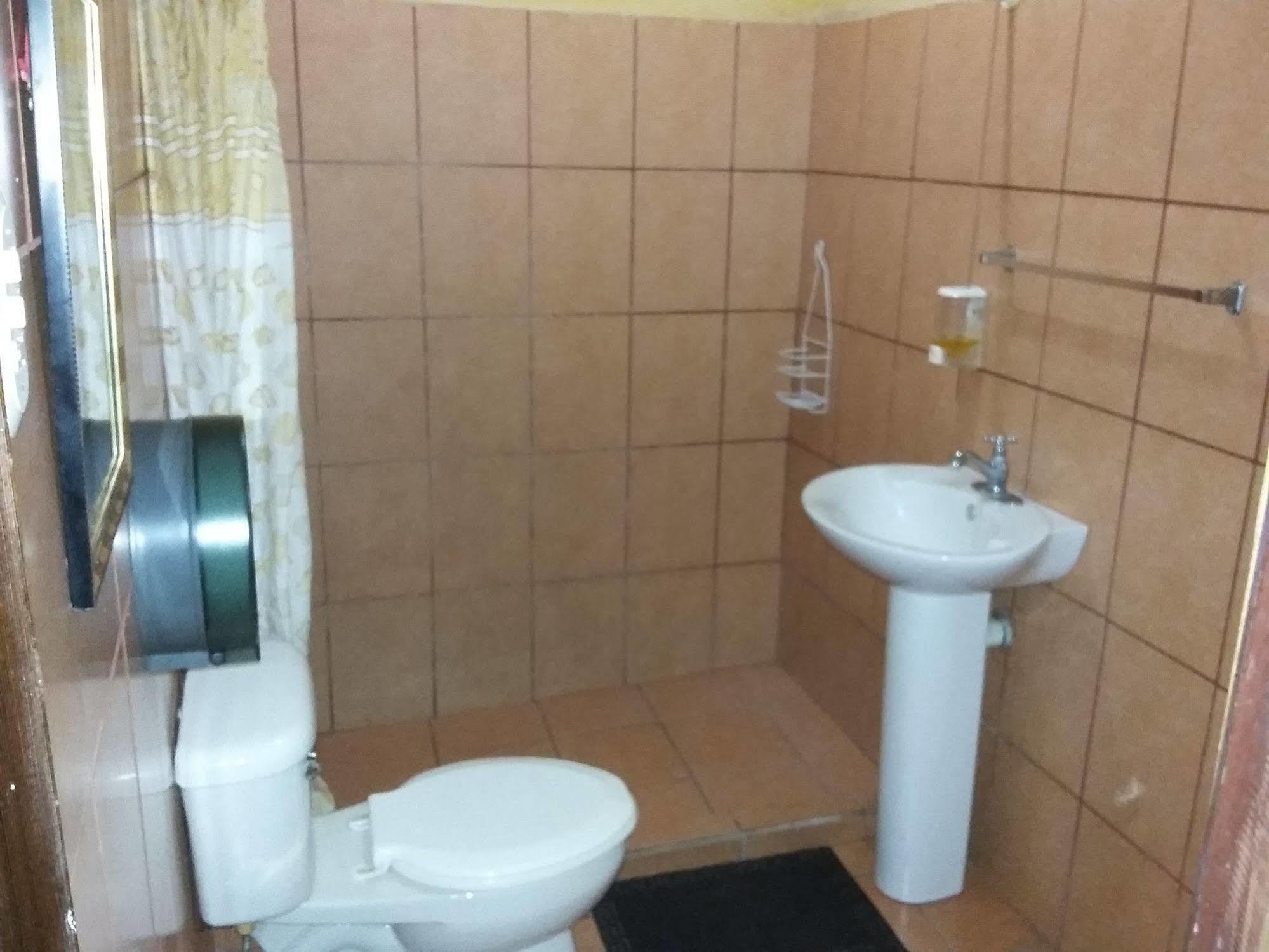 Cabinas Madeleine Πουνταρένας Εξωτερικό φωτογραφία