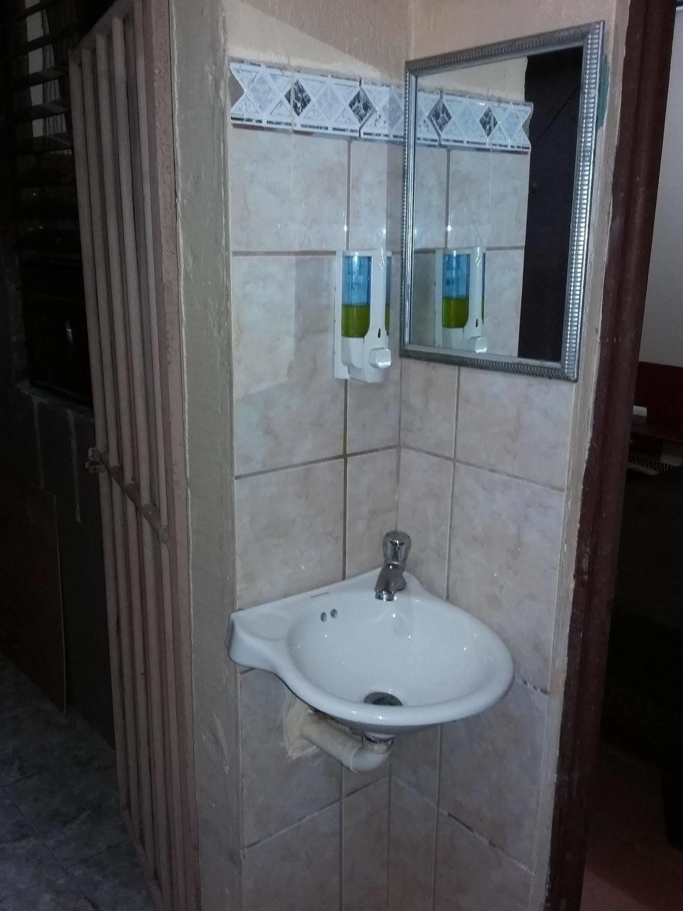 Cabinas Madeleine Πουνταρένας Εξωτερικό φωτογραφία